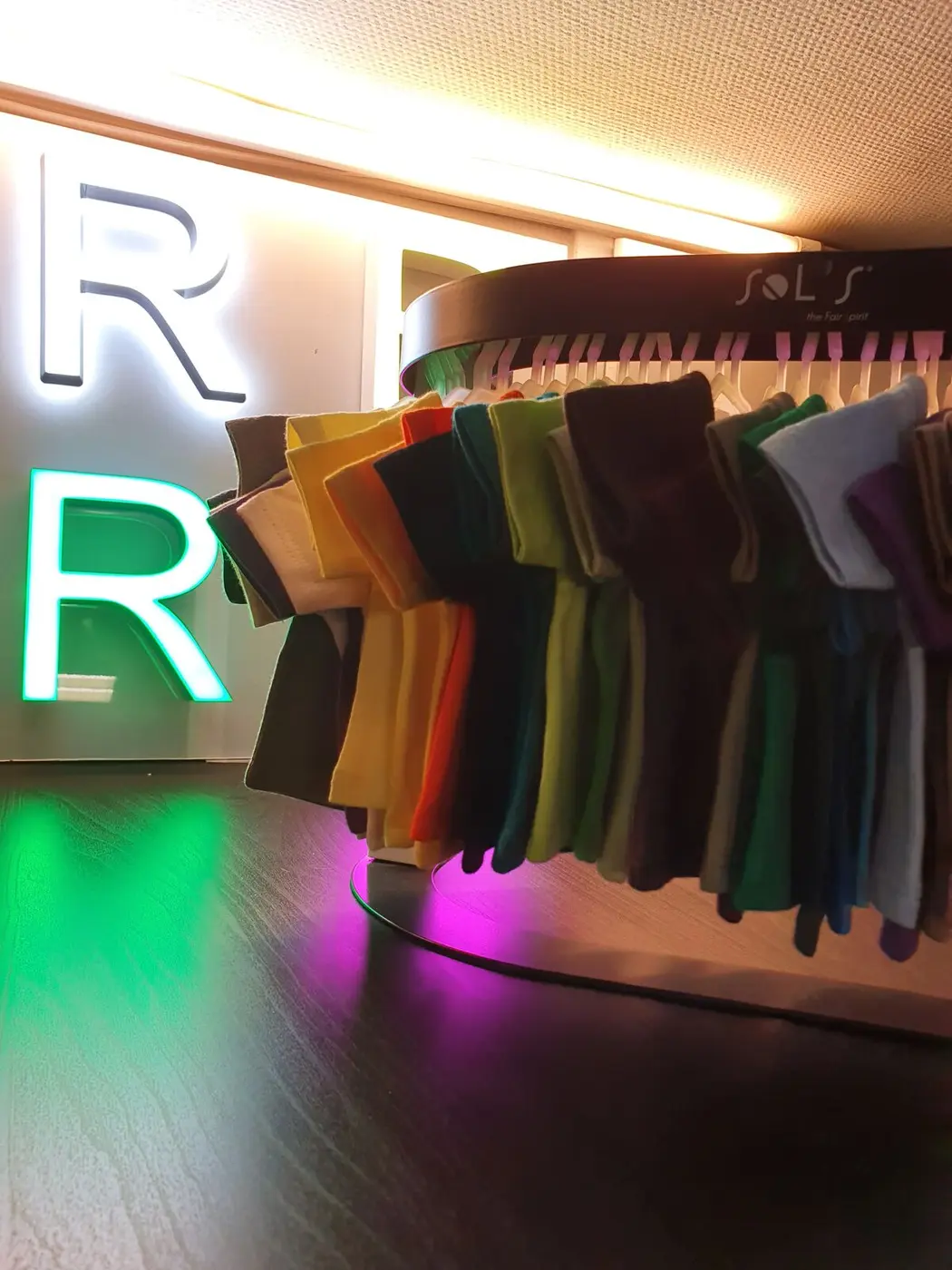 Showroom Design Riviera, Textiles vierges