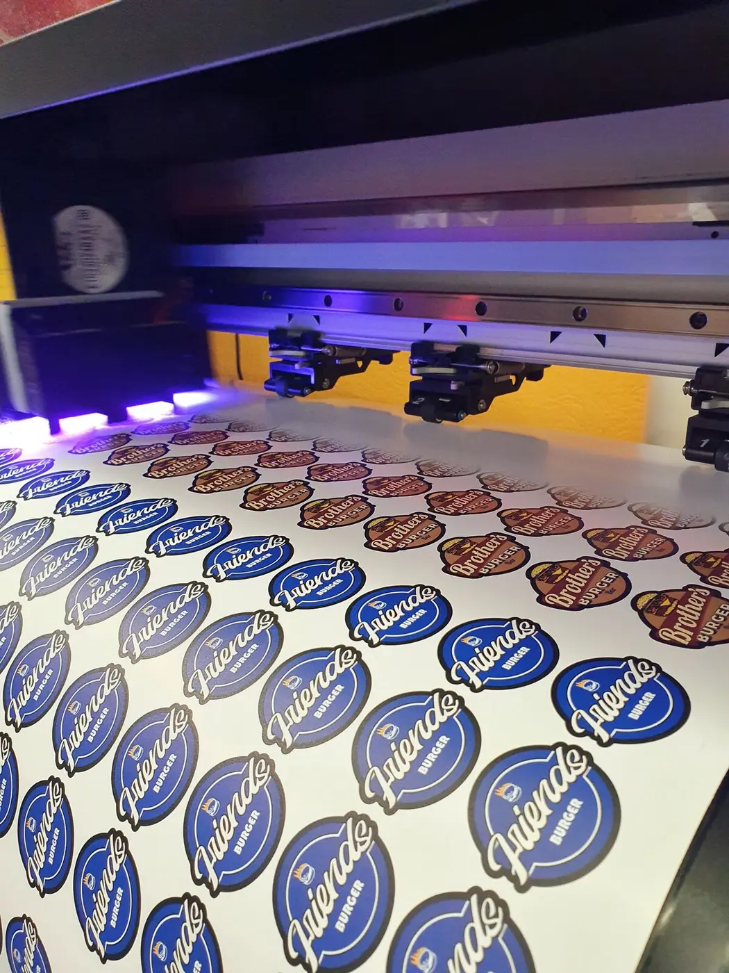 Stickers, Impression