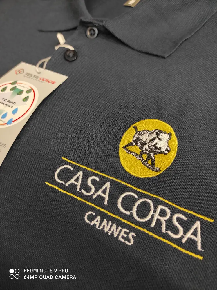 Casa Corsa, Cannes, Polo brodé