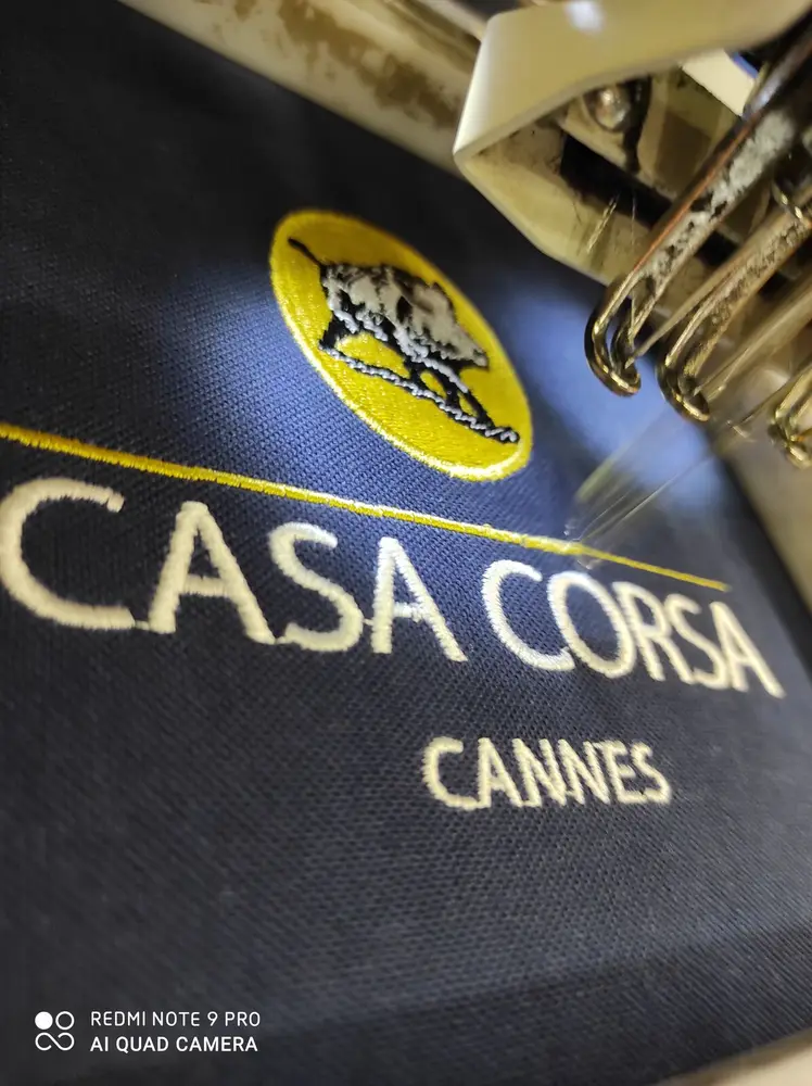 Casa Corsa, Cannes, Broderie au tambour