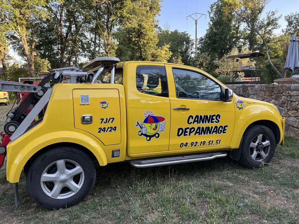 Cannes Dépannage, Dépanneuse