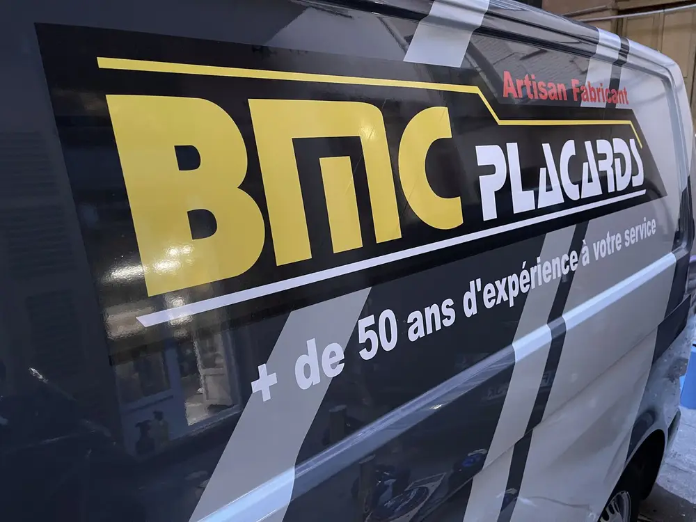BMC Placards, Lettrage portière